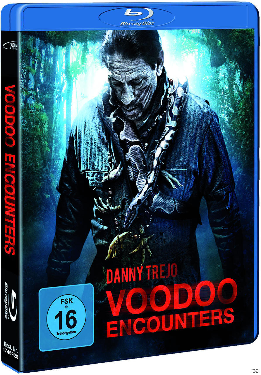 Voodoo Encounters Blu-ray Cover. Mann mit Schlange um den Hals. Waldhintergrund.