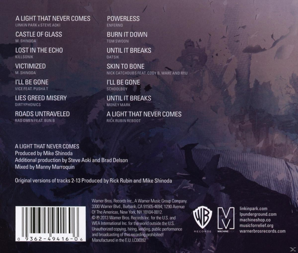 Rückseite einer CD-Hülle mit Songtiteln und Credits. Dunkler Hintergrund mit Logo unten.