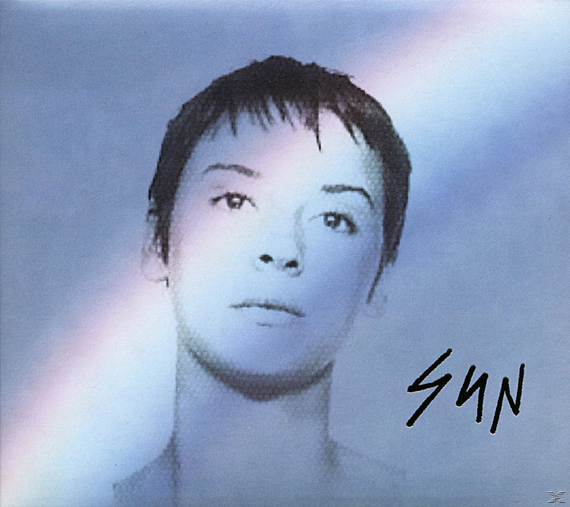 Albumcover: Ein Gesicht mit dem Wort SUN, mit hellblauem Hintergrund und Regenbogen.