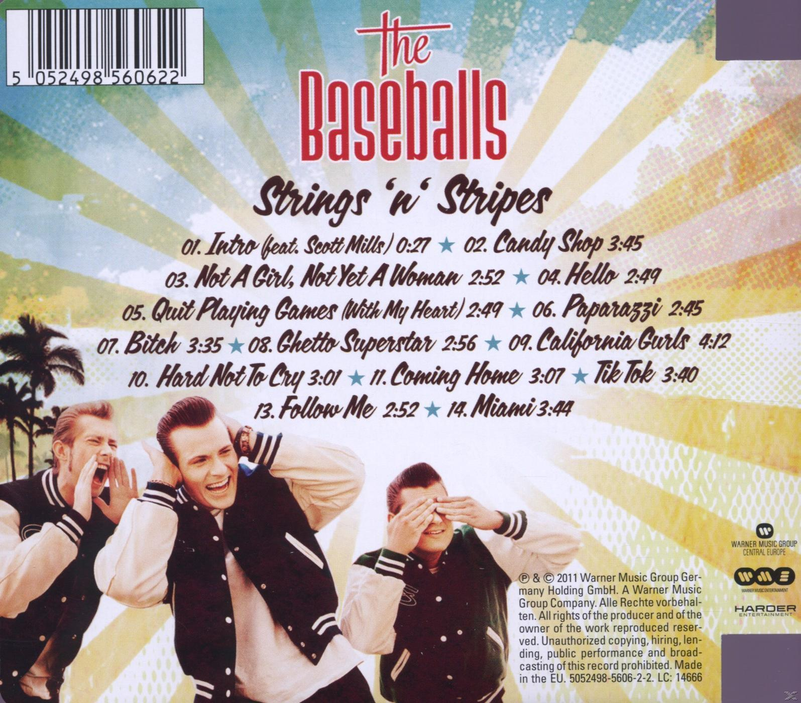 CD-Cover mit drei singenden Männern. Der Bandname steht oben, darunter die Titelliste.