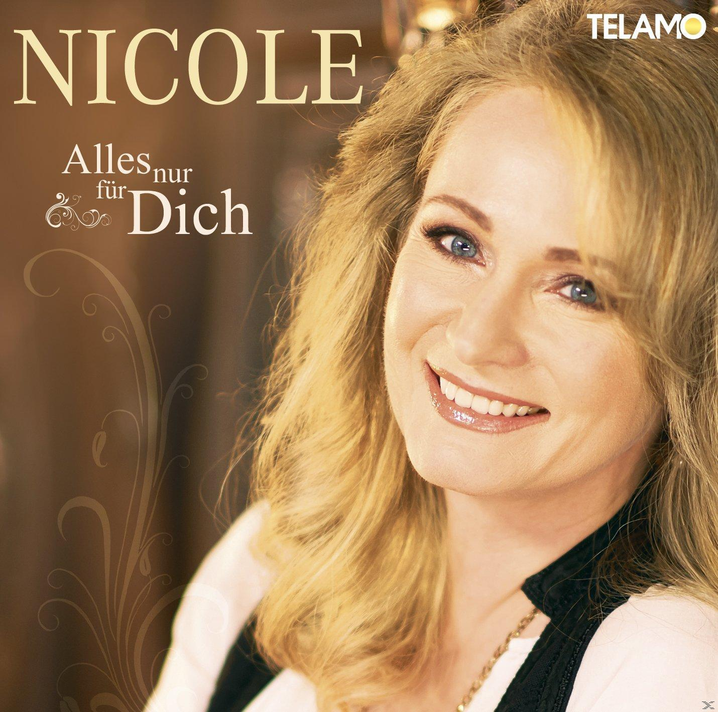 Cover von Nicoles Album 'Alles nur für Dich', zeigt eine lächelnde Frau mit blonden Haaren.