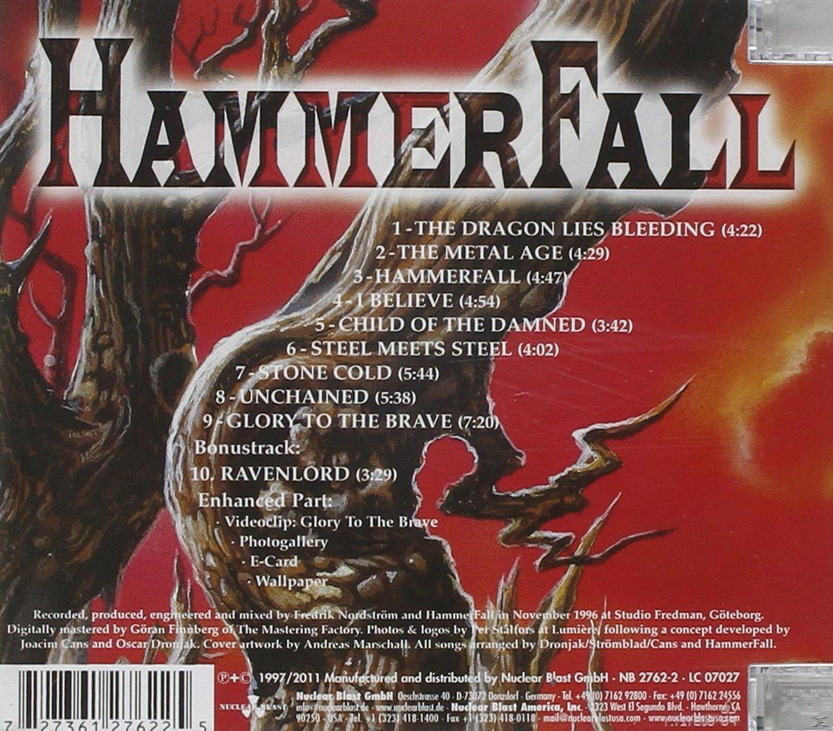 CD-Rückseite mit Trackliste, Hammerfall-Logo und Artwork von Bäumen.
