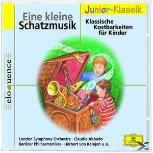 CD-Cover. Kinder schauen auf eine Truhe mit Musikinstrumenten. Titel: Eine kleine Schatzmusik.