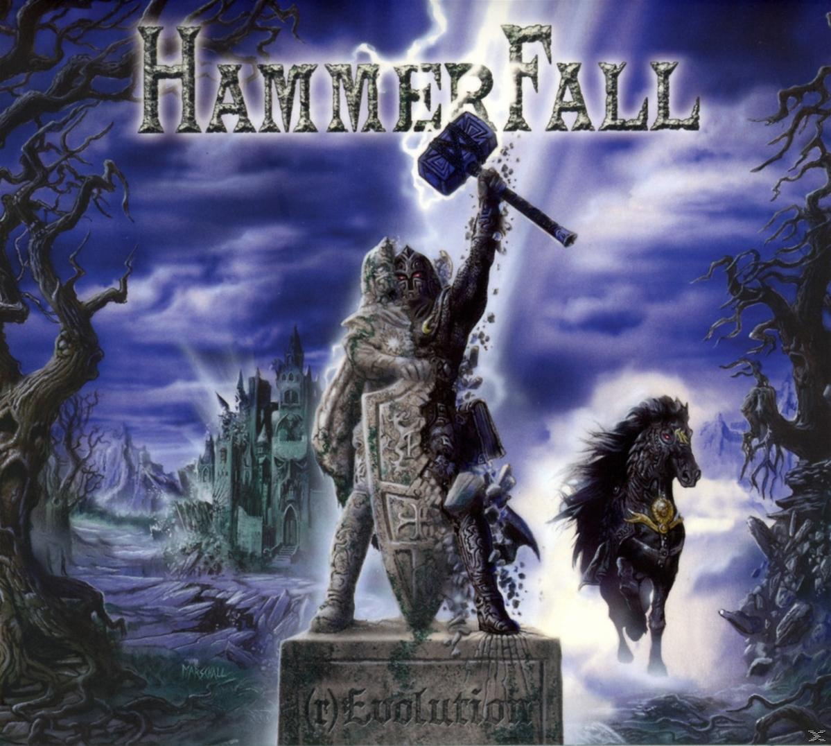 Hammerfall-Albumcover mit einer Ritterstatue, einem Pferd, Bäumen und einer Burg im Hintergrund.
