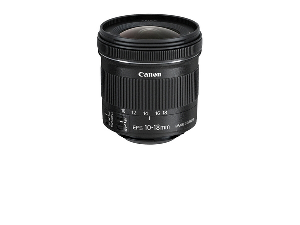 Ein Canon EFS 10-18mm Kameraobjektiv.