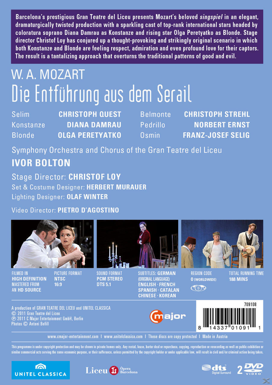 DVD-Hülle mit Text, Personen und einer Bühne.