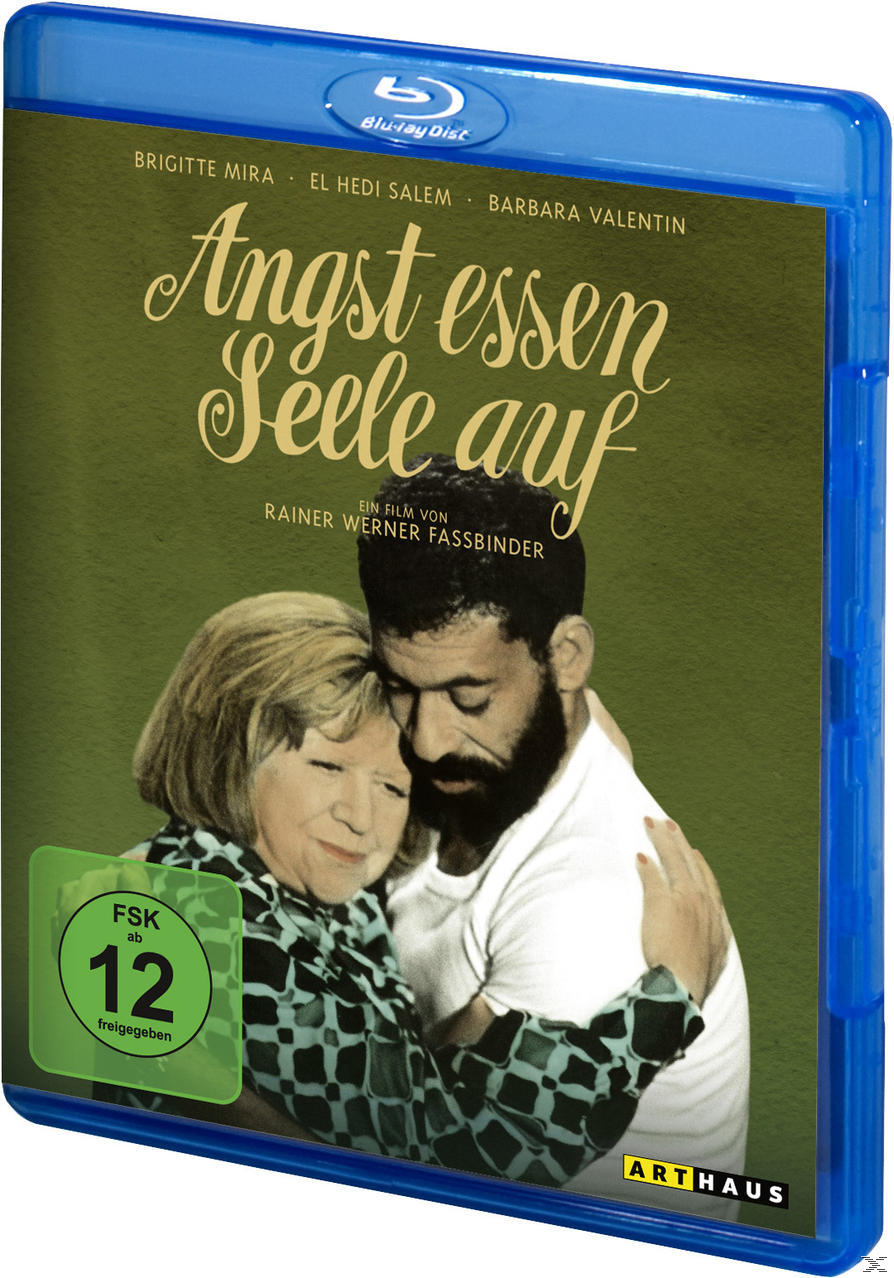 Blu-ray Cover: Zwei Menschen umarmen sich. Titel: Angst essen Seele auf. Grüner Hintergrund, blaue Hülle.