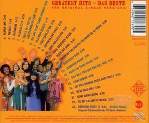 CD-Cover: Eine Gruppe von Leuten, Titelliste in einer Diagonale. Oranger Hintergrund, Text in Weiß.