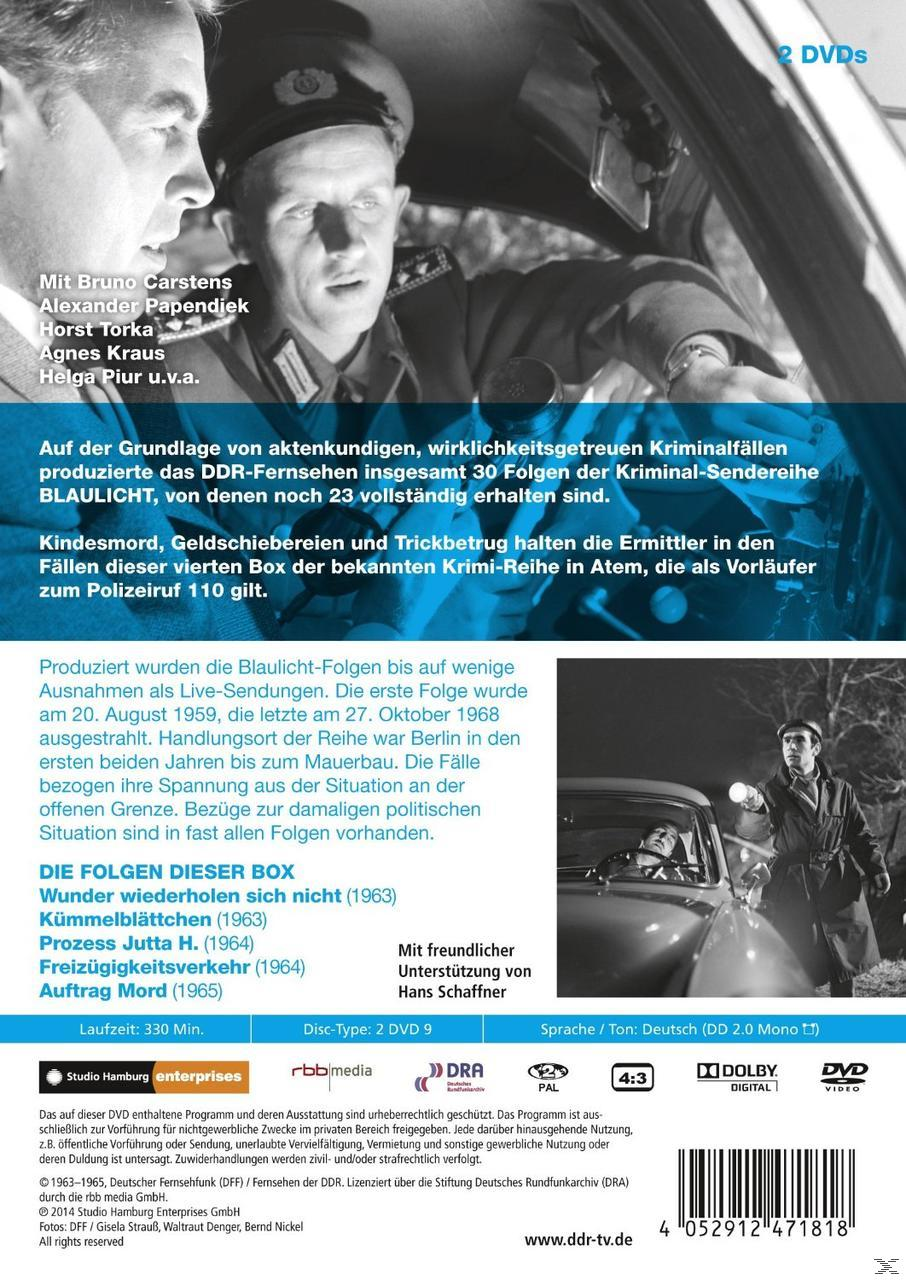 DVD-Cover: Zwei Männer schauen aus dem Autofenster. Text auf Deutsch über eine Krimiserie.