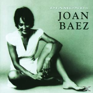 Joan Baez Diamonds Albumcover. Frau sitzt, lächelt. Grüner Hintergrund.