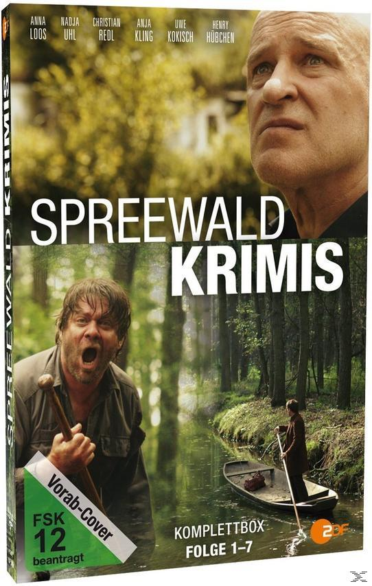 Filmcover mit drei Personen. In der Mitte schreit ein Mann. Grüner Waldhintergrund.