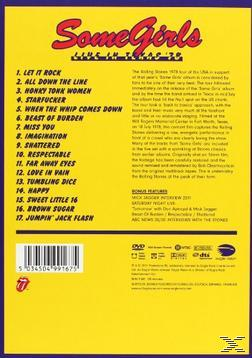 Rückseite des Rolling Stones Some Girls Albums. Titelliste, Interviewauszüge und ein Barcode auf Gelb.