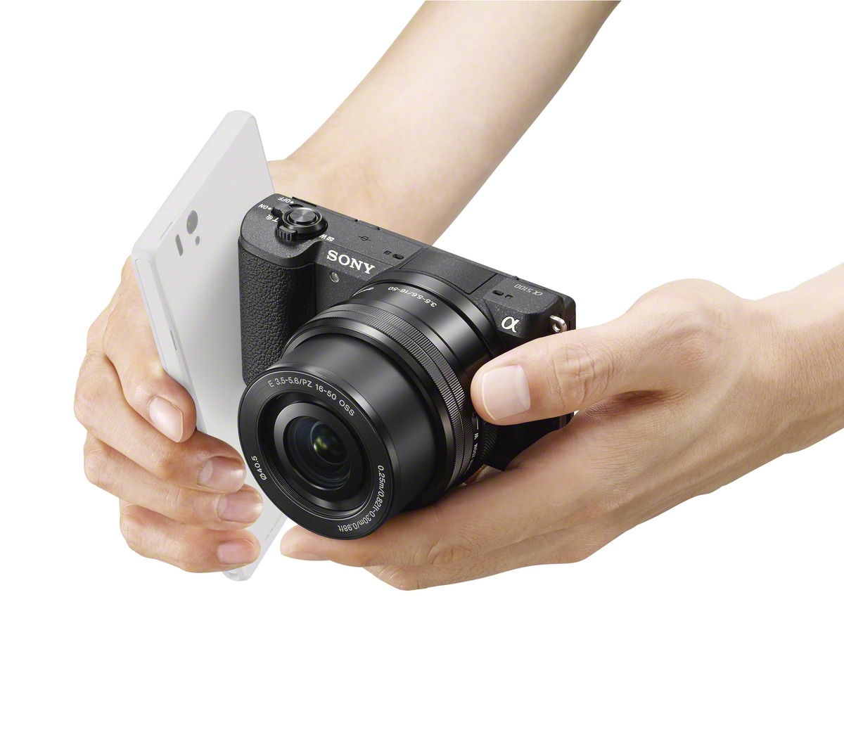 SONY Alpha 5100 (ILCE5100B.CEC) Systemkamera, 7,62 cm Display Touchscreen, WLAN