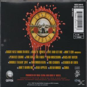 Rückseite einer CD mit Guns N' Roses Logo und Trackliste, einschließlich 'November Rain' und 'Don't Cry'.