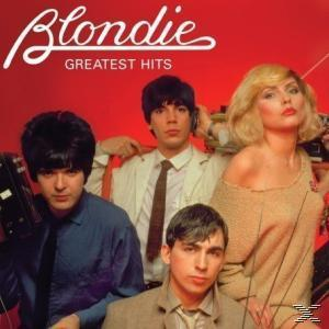 Pochette de l'album Blondie Greatest Hits. Groupe de quatre personnes, avec la chanteuse principale devant.