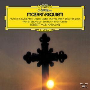 Mozart Requiemjének album borítója, fekete kereszt és naplemente.
