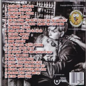CD-Rückseite: Text und Bilder eines Mannes und einer Frau, die sich in einer Bar umarmen.