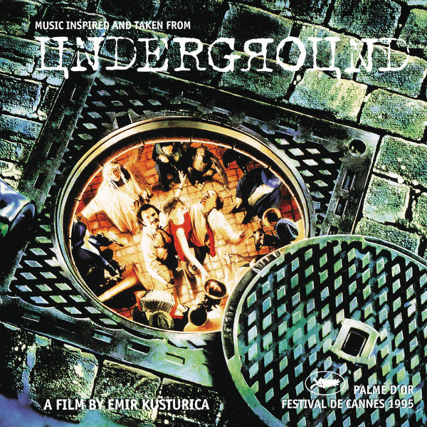 Filmcover mit einer Gruppe von Menschen in einem kreisförmigen Schacht. Titel: Underground.