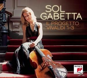 Albumcover: Frau mit Cello auf Treppe. Titel: Sol Gabetta Il Progetto Vivaldi 1-3.