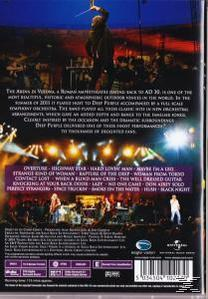 Rückseite einer DVD-Hülle, eine Live-Konzertbühne und eine Band. Text, der die Show beschreibt.