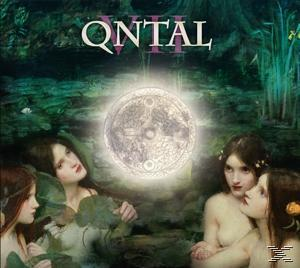 Albumcover mit Frauen in einem Teich, mit Mond. QNTAL VII ist der Titel.