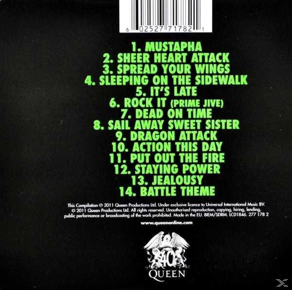 CD-Cover: Titelliste von Queen mit Albumtitel und Logo unten. Schwarzer und grüner Hintergrund.