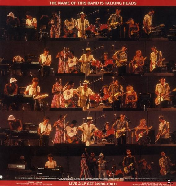 Talking Heads Live-Performance-Albumcover. Mehrere Bandmitglieder in verschiedenen Reihen auf einer Bühne.