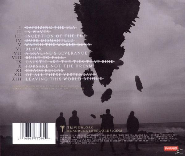 Album-Rückseite: Trackliste und Bandmitglieder. Dunkler Hintergrund, abstrakte Formen. Trivium-Logo.