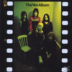 The Yes Album Cover. Bandmitglieder posieren vor grünem und gelbem Hintergrund.