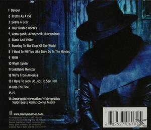 Rückseite einer CD mit Songtiteln und einer Liste. Ein Mann mit Hut befindet sich auf der rechten Seite.