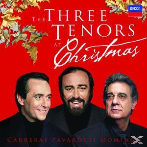A 'The Three Tenors at Christmas' CD borítója. Három férfit ábrázol egy piros háttér előtt.