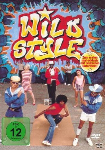 Filmposter: Leute in 80er-Mode. Graffiti-Hintergrund. Titel: Wild Style. FSK 12 Aufkleber.