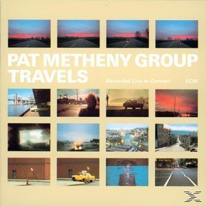 Album borítója, kis tájképekkel, "Pat Metheny Group Travels" címmel.
