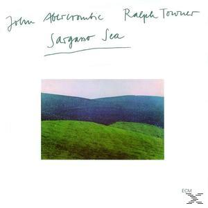 Album borító kézzel írt szöveggel: John Abercrombie, Ralph Towner, Sargano Sea. A középpontban egy tájkép.