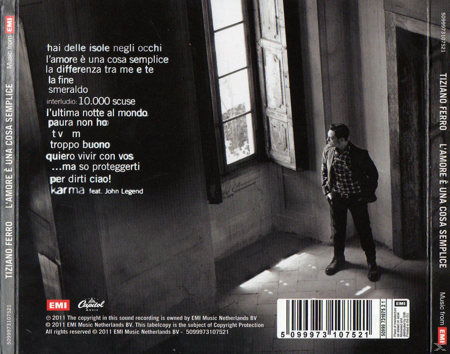 Albumcover mit Text und einem Mann in einem Raum. Der Albumname ist auf Italienisch.