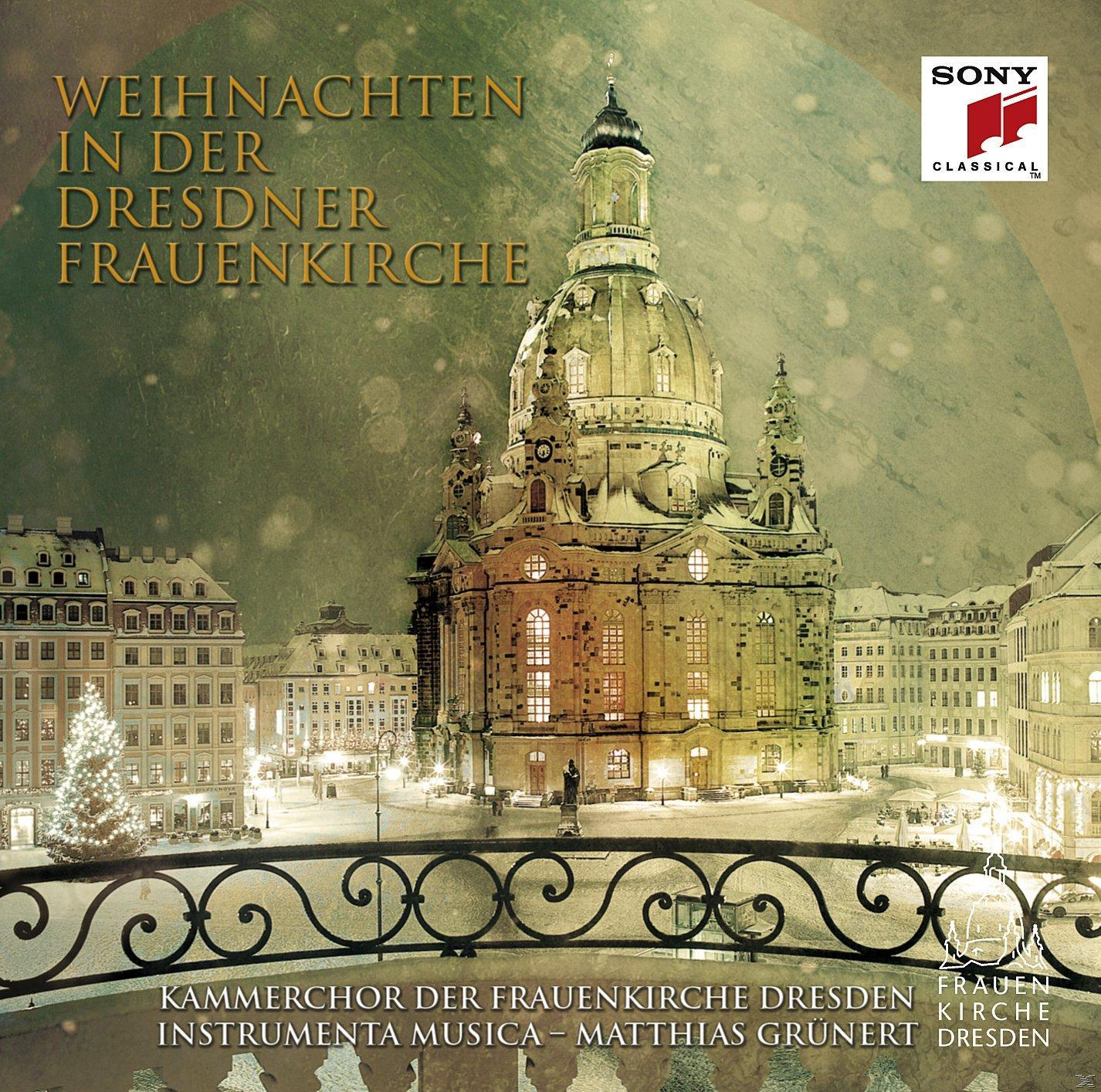 Albumcover mit Frauenkirche im Winter. Schneebedeckte Szene mit Weihnachtsbaum und Brücke. Sony Classical Logo.