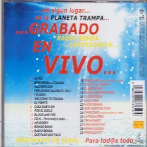 CD-Cover. Roter, weißer und blauer Text auf blauem Hintergrund. Songtitel sind aufgelistet.