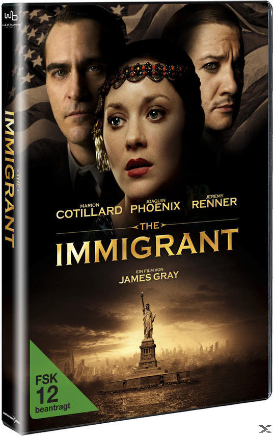 Filmcover mit drei Personen darauf. Der Titel lautet The Immigrant. Es gibt ein Bild der Freiheitsstatue.