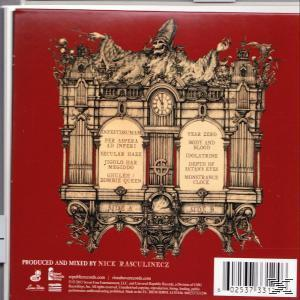 Albumcover mit Text, einer Skelettfigur und Bildern eines Gebäudes.