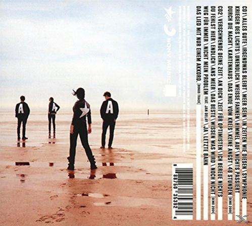 CD-Cover mit einer Gruppe von Leuten am Strand, mit Text und Logo. Das Bild vor Meereskulisse.