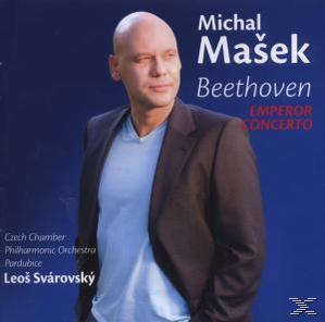 Albumcover mit einem Mann, Michal Mašek, auf blauem Hintergrund. Text auf dem Cover: Beethoven, Emperor Concerto.