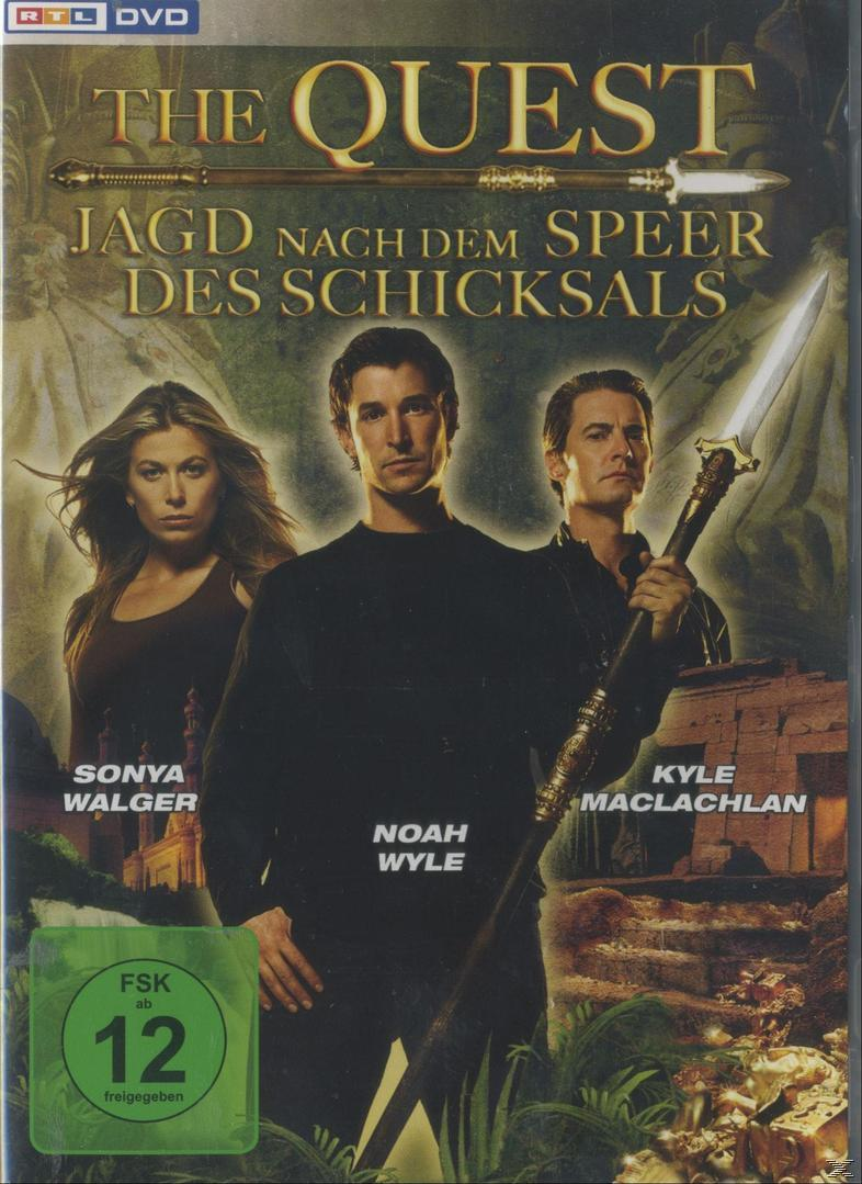 DVD-Cover: Drei Personen in einem Filmplakat. Mann in der Mitte hält einen Speer. Filmtitel ist The Quest.