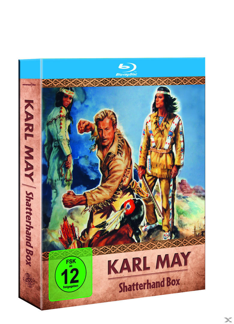 Box-Art. Drei Männer in indianischer Kleidung, einer mit geballter Faust. Titel: Karl May, Shatterhand Box.
