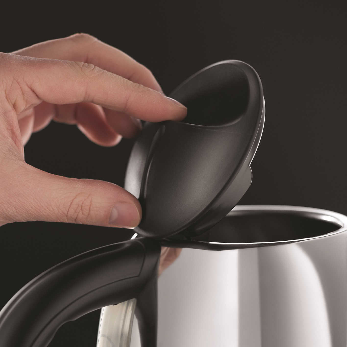 RUSSELL HOBBS 20190-70 Chester Wasserkocher, Edelstahl/Schwarz