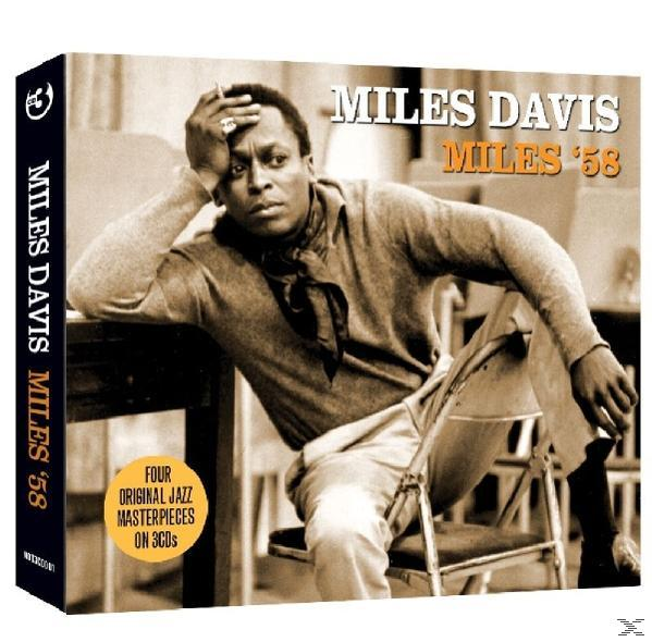Album borító: Miles Davis, fekete férfi, fejét tartja, Miles '58 szöveg, 3CD.