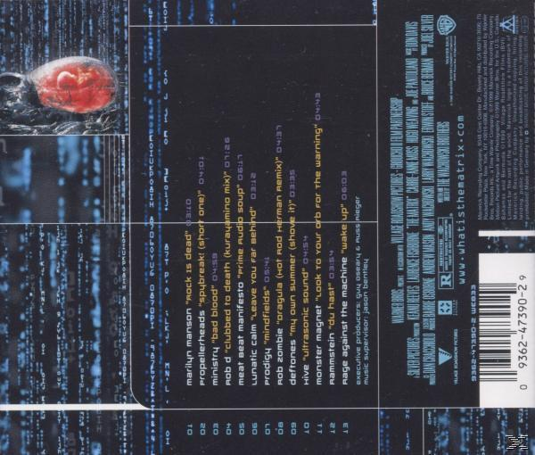 Rückseite einer CD-Hülle mit Text und Titellisten. Zeigt einen blauen Matrix-Hintergrund.