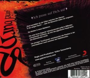 CD-Cover: Text in Weiß auf dunkelrotem Hintergrund, mit einem schwarzen, strukturierten Bereich rechts.