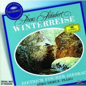 Albumcover 'Winterreise' von Franz Schubert. Zeigt eine verschneite Landschaft mit einer Brücke.