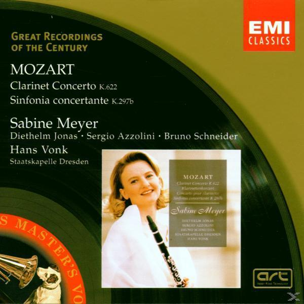 CD-Cover mit einer Frau, die eine Klarinette hält. Titel: Mozart. Hintergrund: Grün und Schwarz.