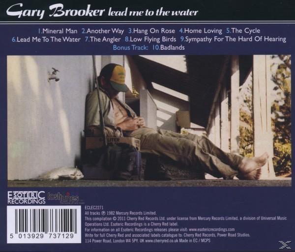 CD-Cover von Gary Brooker, der draußen sitzt. Titelliste ist sichtbar. Blauer Hintergrund, mit Mann mit Hut.